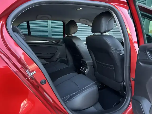 ルノー ルノー メガーヌ インテンス 茨城県 2022(令4)年 3.8万km ルージュフラムM ワンオ-ナ- /衝突軽減B /ACC /ディスプレイOD /CarPlay /BT/USB /デジタルメ-タ- /レ-ンキ-プアシスト /ブラインドスポットモニタ- /Bカメラ /パ-キングセンサ- /半革 /シ-トヒ-タ-  /アンビエントライト /ETC /純18inAW /禁煙車