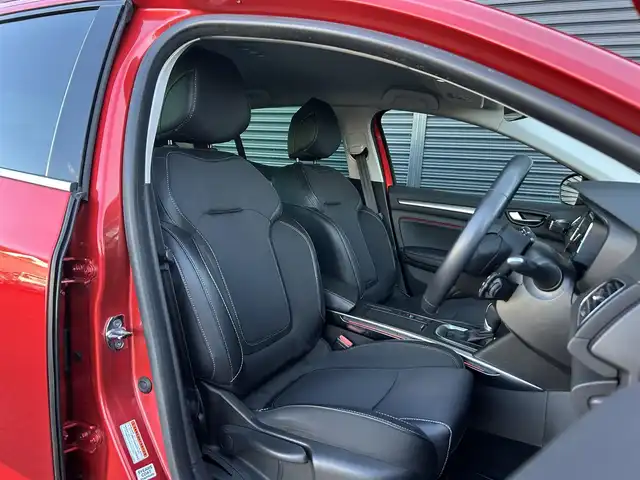 ルノー ルノー メガーヌ インテンス 茨城県 2022(令4)年 3.8万km ルージュフラムM ワンオ-ナ- /衝突軽減B /ACC /ディスプレイOD /CarPlay /BT/USB /デジタルメ-タ- /レ-ンキ-プアシスト /ブラインドスポットモニタ- /Bカメラ /パ-キングセンサ- /半革 /シ-トヒ-タ-  /アンビエントライト /ETC /純18inAW /禁煙車