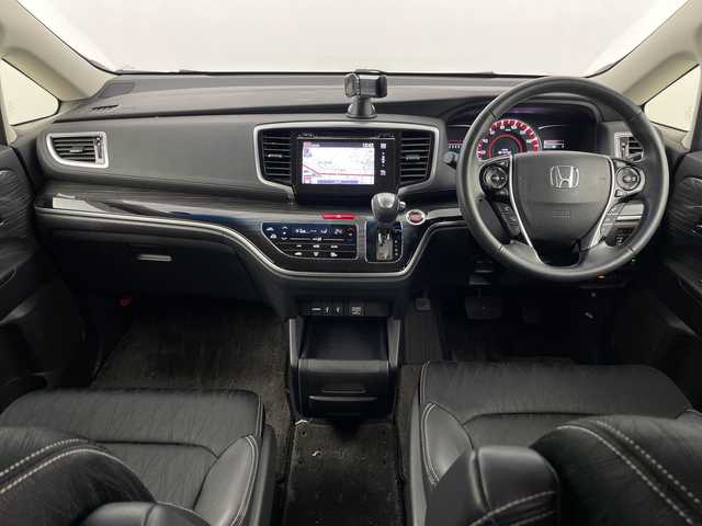 ホンダ オデッセイ アブソルート・Xホンダセンジング 埼玉県 2017(平29)年 8.4万km ホワイトオーキッドパール 後席純正モニター /純正ナビ　/全方位カメラ /ワンセグＴＶ /パーキングアシスト/純正ドラレコ /ビルトインETC/追従クルーズコントロール /レーンキープアシスト /衝突被害軽減システム/両側パワースライドドア/パワーシート/オートライト  /オットマン /純正フロアマット/純正アルミホイール