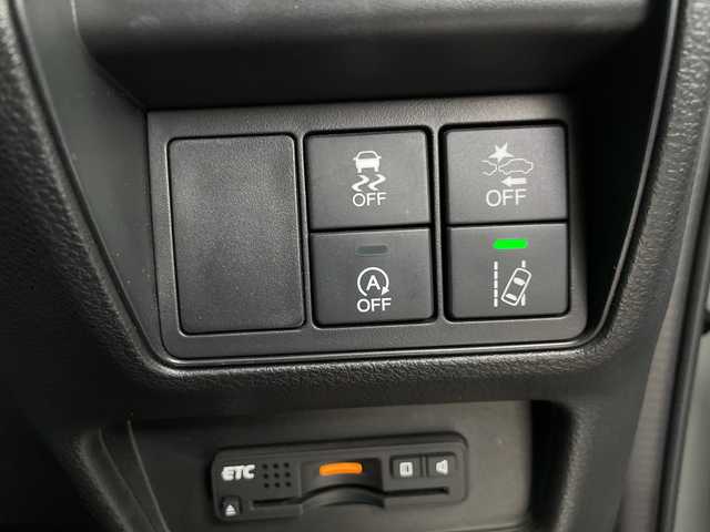 ホンダ オデッセイ アブソルート・Xホンダセンジング 埼玉県 2017(平29)年 8.4万km ホワイトオーキッドパール 後席純正モニター /純正ナビ　/全方位カメラ /ワンセグＴＶ /パーキングアシスト/純正ドラレコ /ビルトインETC/追従クルーズコントロール /レーンキープアシスト /衝突被害軽減システム/両側パワースライドドア/パワーシート/オートライト  /オットマン /純正フロアマット/純正アルミホイール