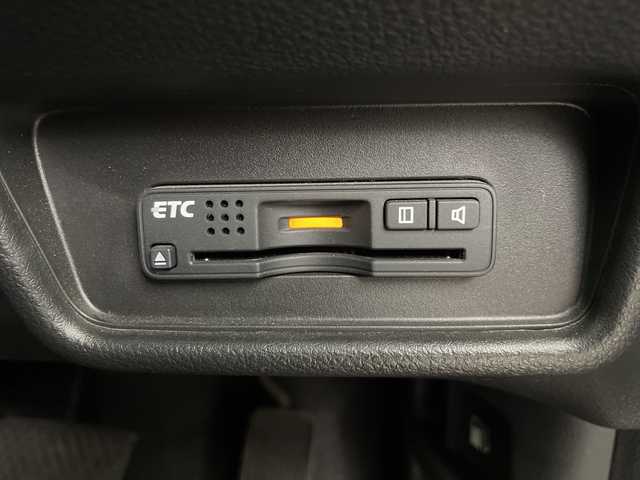 ホンダ オデッセイ アブソルート・Xホンダセンジング 埼玉県 2017(平29)年 8.4万km ホワイトオーキッドパール 後席純正モニター /純正ナビ　/全方位カメラ /ワンセグＴＶ /パーキングアシスト/純正ドラレコ /ビルトインETC/追従クルーズコントロール /レーンキープアシスト /衝突被害軽減システム/両側パワースライドドア/パワーシート/オートライト  /オットマン /純正フロアマット/純正アルミホイール