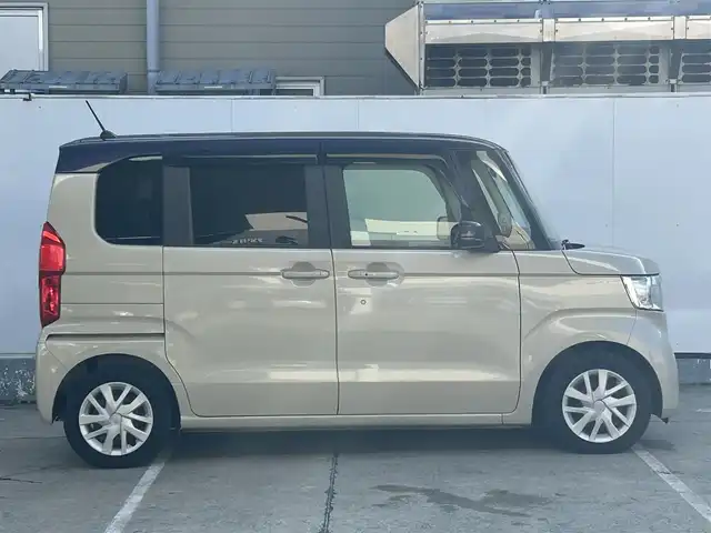 ホンダ Ｎ ＢＯＸ G L ホンダセンシング 青森県 2019(令1)年 9.4万km プレミアムアイボリーパールⅡ 寒冷地仕様/社外ナビ/フルセグTVAM/FM/CD/DVD/BT/片側パワースライド/コーナーセンサー/ベンチシート/クルーズコントロール/レーンアシスト/横滑り防止機能/車線逸脱警報/衝突軽減ブレーキ/アイドリングストップ/オートライト/ヒルスタートアシスト/盗難防止装置/UVカットガラス/プライバシーガラス/ETC/スペアキー/保証書/取扱説明書