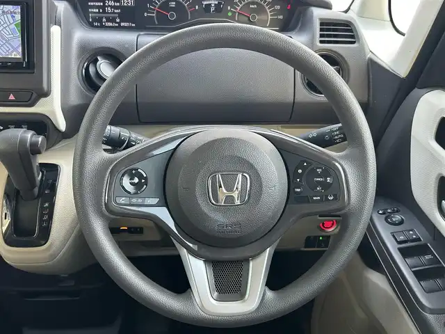 ホンダ Ｎ ＢＯＸ G L ホンダセンシング 青森県 2019(令1)年 9.4万km プレミアムアイボリーパールⅡ 寒冷地仕様/社外ナビ/フルセグTVAM/FM/CD/DVD/BT/片側パワースライド/コーナーセンサー/ベンチシート/クルーズコントロール/レーンアシスト/横滑り防止機能/車線逸脱警報/衝突軽減ブレーキ/アイドリングストップ/オートライト/ヒルスタートアシスト/盗難防止装置/UVカットガラス/プライバシーガラス/ETC/スペアキー/保証書/取扱説明書