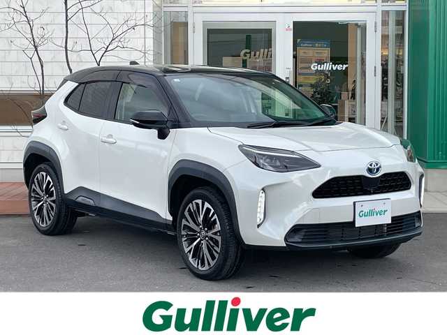 トヨタ ヤリスクロス ハイブリッド Z 青森県 2021(令3)年 1.2万km ブラックマイカ/ホワイトパールクリスタルシャイン 2トーン 4WD/純正8インチディスプレイオーディオナビ/Bluetooth・MiraCast・USB/OPパノラミックビューモニター/OPアドバンストパーク/OPパワーバックドア/OPブラインドスポットモニター/合皮コンビシート/前席シートヒーター/運転席パワーシート/セーフティセンス/プリクラッシュセーフティ/レーダークルーズコントロール/レーントレーシングアシスト/オートマチックハイビーム/インテリジェントクリアランスソナー/前後ドライブレコーダー/ビルトインETC/LEDヘッドライト/オートライト/純正18インチアルミ