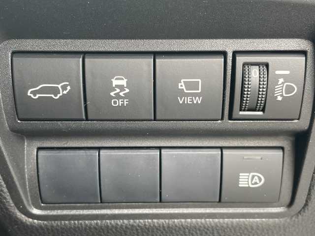 トヨタ ヤリスクロス ハイブリッド Z 青森県 2021(令3)年 1.2万km ブラックマイカ/ホワイトパールクリスタルシャイン 2トーン 4WD/純正8インチディスプレイオーディオナビ/Bluetooth・MiraCast・USB/OPパノラミックビューモニター/OPアドバンストパーク/OPパワーバックドア/OPブラインドスポットモニター/合皮コンビシート/前席シートヒーター/運転席パワーシート/セーフティセンス/プリクラッシュセーフティ/レーダークルーズコントロール/レーントレーシングアシスト/オートマチックハイビーム/インテリジェントクリアランスソナー/前後ドライブレコーダー/ビルトインETC/LEDヘッドライト/オートライト/純正18インチアルミ