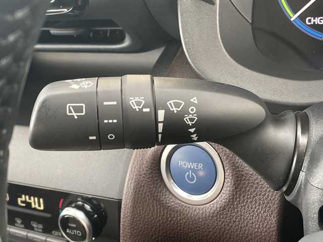 トヨタ ヤリスクロス ハイブリッド Z 青森県 2021(令3)年 1.2万km ブラックマイカ/ホワイトパールクリスタルシャイン 2トーン 4WD/純正8インチディスプレイオーディオナビ/Bluetooth・MiraCast・USB/OPパノラミックビューモニター/OPアドバンストパーク/OPパワーバックドア/OPブラインドスポットモニター/合皮コンビシート/前席シートヒーター/運転席パワーシート/セーフティセンス/プリクラッシュセーフティ/レーダークルーズコントロール/レーントレーシングアシスト/オートマチックハイビーム/インテリジェントクリアランスソナー/前後ドライブレコーダー/ビルトインETC/LEDヘッドライト/オートライト/純正18インチアルミ