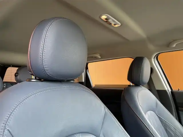 ＭＩＮＩ ミニ クラブマン クーパーD 愛知県 2016(平28)年 7.4万km ピュアバーガンディー インディゴブルーレザーシート　/シートヒーター　/パワーシート　/フットトランクオープナー　/ナビ　/ＴＶ　/Ｂｌｕｅｔｏｏｔｈ　/バックカメラ　/クルーズコントロール　/ＬＥＤヘッドライト　/パークディスタンス　/ＥＴＣ