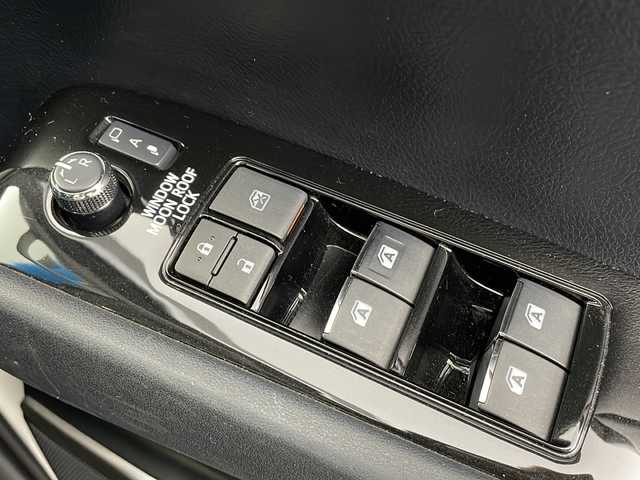 トヨタ アルファード S Cパッケージ 千葉県 2017(平29)年 7.1万km ホワイトパールクリスタルシャイン モデリスタフルエアロ/ツインムーンルーフ/フリップダウンモニター/社外11インチメモリナビ/CD DVD BT フルセグTV/バックカメラ/両側パワースライドドア/パワーバックドア/クルーズコントロール/LEDオートライト/ハーフレザーシート/メモリ付きパワーシート/ステアリングヒーター/純正18インチアルミホイール/パーキングスイッチ/ブレーキホールド/エンジンスターター/革巻きステアリング/ステアリングスイッチ/ビルトインETC/スマートキー×2/プッシュスタート