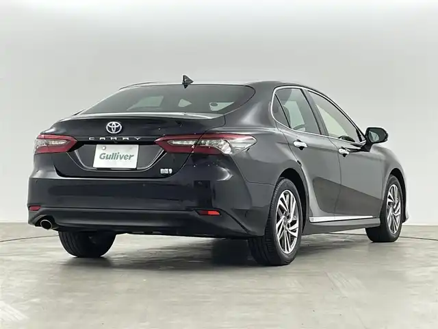 トヨタ カムリ G 福島県 2022(令4)年 3万km アティチュードブラックマイカ トヨタセーフティーセンス　/・車線逸脱警報/・PCS/・レーダークルーズコントロール/・BSM/・RCTA/・オートハイビーム/バックカメラ　/ＥＴＣ　/シートヒーター　/純正ディスプレイオーディオ　/【AM/FM/Bluetooth/MIRACAST】/プッシュスタート　/・スマートキー　/オートライト/・ＬＥＤライト　/ステアリングスイッチ　/ウィンカーミラー/前席オートPW/純正AW17インチ/取扱説明書/・保証書