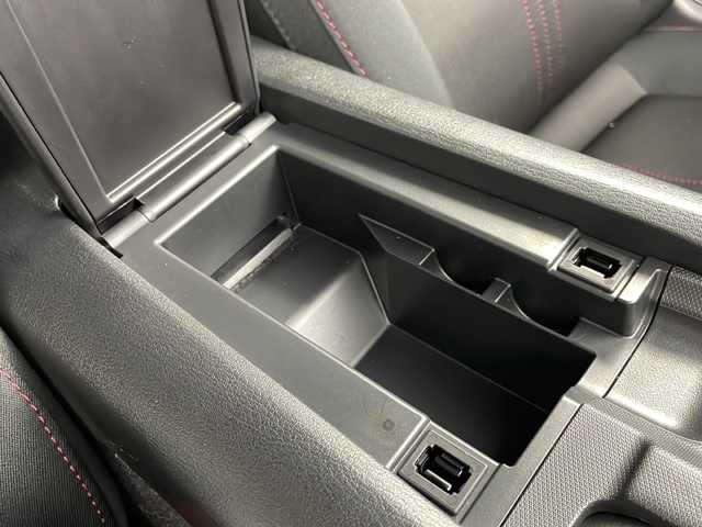 マツダ ロードスター 岐阜県 2018(平30)年 5.4万km メテオグレーマイカ メーカーオプションフルセグＴＶ　/ＢＯＳＥサウンドシステム　/ＤＶＤ可　　/エンジンスタートボタン　/ＵＳＢ入力端子　/Ｂｌｕｅｔｏｏｔｈ　/６ＭＴ　/衝突軽減ブレーキ　/ＡＡＣ　/バックカメラ　/横滑り防止装置/純正フロアマット/スマートキー/LEDヘッドライト/純正アルミホイール