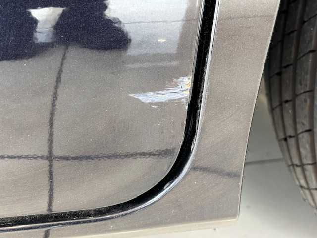 トヨタ エスクァイア Gi プレミアムパッケージ ブラックテーラード 埼玉県 2019(平31)年 6.5万km スパークリングブラックパールクリスタルシャイン セーフティセンス/純正9インチメモリーナビ/ CD/DVD/BT/USB/SD/フルセグ/バックカメラ/フリップダウンモニター/両側電動スライドドア/クルーズコントロール/ハーフレザーシート/シートヒーター/ステアリングヒーター/純正15インチアルミホイール/パーキングセンサー/ETC/スマートキー/禁煙車