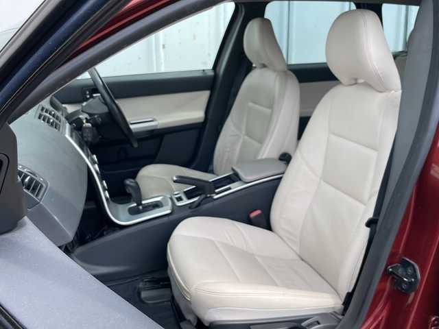 ボルボ Ｖ５０ 2．0e  Aktiv　+ 埼玉県 2011(平23)年 17.5万km フラメンコレッドメタリック 外部検査実施済み/レザーシート/前席シートヒーター/Ｄ席パワーシート/社外ＨＤＤナビ＆フルセグＴＶ/（ＤＶＤ＆ＣＤ＆ＭＳＶ）/ＥＴＣ/クルーズコントロール/革巻きステアリング/ステアリングリモコン/純正１７inアルミホイール/ＨＩＤライト/フォグランプ/バックフォグランプ/電動格納ミラー/Ｗ＆サイド＆カーテンエアバッグ/ＡＢＳ/リモコンキー/フロアマット/新車保証書/取扱説明書（車両＆ナビ）/リモコンスペアキー有