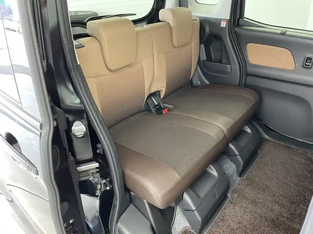 日産 デイズ ルークス HWS X Vセレクション 新潟県 2017(平29)年 4.3万km ブラック ディーラー純正メモリナビ/(CD.DVD.SD.フルセグ.Bluetooth)/アラウンドビューモニター/エマージェンシーブレーキ/両側パワースライドドア/LEDオートライト/オートマチックハイビーム/フォグランプ/ドライブレコーダー/ハーフレザーシート/ETC/プッシュスタート/スマートキー/純正フロアマット