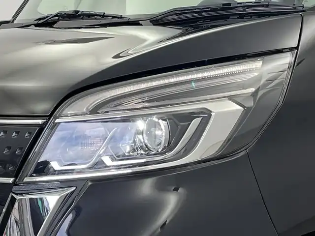 日産 デイズ ルークス HWS X Vセレクション 新潟県 2017(平29)年 4.3万km ブラック ディーラー純正メモリナビ/(CD.DVD.SD.フルセグ.Bluetooth)/アラウンドビューモニター/エマージェンシーブレーキ/両側パワースライドドア/LEDオートライト/オートマチックハイビーム/フォグランプ/ドライブレコーダー/ハーフレザーシート/ETC/プッシュスタート/スマートキー/純正フロアマット