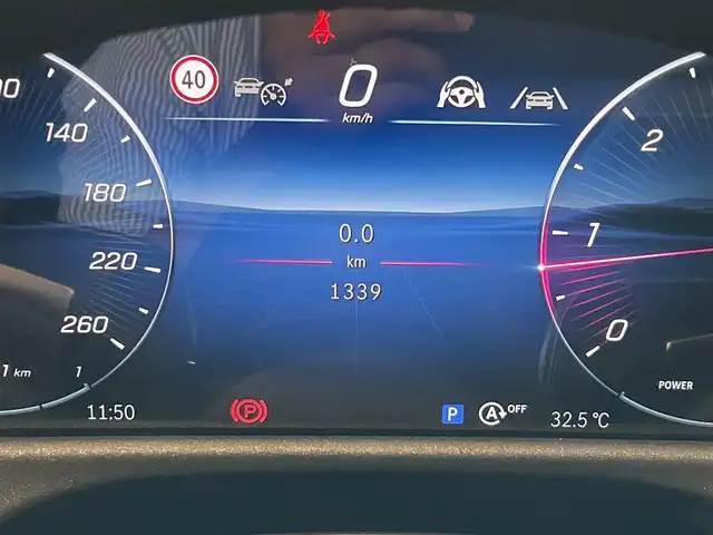 メルセデス・ベンツ Ｍ・ベンツ Ｅ２２０ｄ アバンギャルド 熊本県 2024(令6)年 0.2万km パールⅡ ・スマートキー/・プッシュスタート/・パノラマサンルーフ/・アクティブディスタンスアシスト/・アクティブステアリングアシスト/・アクティブレーンチェンジアシスト/・アクティブブレーキアシスト/・アクティブレーンアシスト/・パーキングアシスト/・ブラインドスポットモニター/・トラフィックサインアシスト/・アテンションアシスト/・クルーズコントロール(追従式)/・黒革シート/・前席パワーシート/・前席シートヒーター /・純正メモリナビ/　【Bluetooth・USB・AppleCarPlay・AndroidAuto】/・フルセグTV/・全方位カメラ/・ETC2.0/・ワイヤレス充電/・ドライブレコーダー(充電式)/・パワートランク/・LEDヘッドランプ/・オパリスホワイト