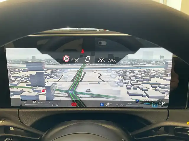 メルセデス・ベンツ Ｍ・ベンツ Ｅ２２０ｄ アバンギャルド 熊本県 2024(令6)年 0.2万km パールⅡ ・スマートキー/・プッシュスタート/・パノラマサンルーフ/・アクティブディスタンスアシスト/・アクティブステアリングアシスト/・アクティブレーンチェンジアシスト/・アクティブブレーキアシスト/・アクティブレーンアシスト/・パーキングアシスト/・ブラインドスポットモニター/・トラフィックサインアシスト/・アテンションアシスト/・クルーズコントロール(追従式)/・黒革シート/・前席パワーシート/・前席シートヒーター /・純正メモリナビ/　【Bluetooth・USB・AppleCarPlay・AndroidAuto】/・フルセグTV/・全方位カメラ/・ETC2.0/・ワイヤレス充電/・ドライブレコーダー(充電式)/・パワートランク/・LEDヘッドランプ/・オパリスホワイト