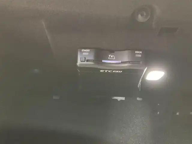 メルセデス・ベンツ Ｍ・ベンツ Ｅ２２０ｄ アバンギャルド 熊本県 2024(令6)年 0.2万km パールⅡ ・スマートキー/・プッシュスタート/・パノラマサンルーフ/・アクティブディスタンスアシスト/・アクティブステアリングアシスト/・アクティブレーンチェンジアシスト/・アクティブブレーキアシスト/・アクティブレーンアシスト/・パーキングアシスト/・ブラインドスポットモニター/・トラフィックサインアシスト/・アテンションアシスト/・クルーズコントロール(追従式)/・黒革シート/・前席パワーシート/・前席シートヒーター /・純正メモリナビ/　【Bluetooth・USB・AppleCarPlay・AndroidAuto】/・フルセグTV/・全方位カメラ/・ETC2.0/・ワイヤレス充電/・ドライブレコーダー(充電式)/・パワートランク/・LEDヘッドランプ/・オパリスホワイト