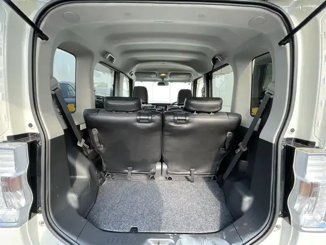 ダイハツ タント カスタム RS 神奈川県 2015(平27)年 7.9万km パールホワイトⅢ (株)IDOMが運営する【じしゃロン秦野店】の自社ローン専用車両になります。こちらは現金またはオートローンご利用時の価格です。自社ローンご希望の方は別途その旨お申付け下さい/純正ＳＤナビ／Ｂｌｕｅｔｏｏｔｈ／フルセグＴＶ／ＣＤ／ＤＶＤ／ＡＵＸ/バックカメラ/ＥＴＣ/両側パワースライドドア/スマートキー/プッシュエンジンスタート/オートライト/HIDヘッドライト/純正フロアマット/純正アルミホイール