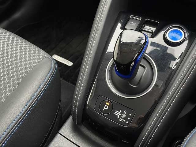 日産 キックス X 宮崎県 2020(令2)年 5.3万km ブリリアントホワイトパール 純正ナビ(MM319D-L)/CD/DVD/AM/FM/SD/BT/プロパイロット/アラウンドビューモニター/デジタルインナーミラー/ステアリングスイッチ/スマートキー　スペア1本/エマージェンシーブレーキ/横滑り防止装置/電子パーキング/オートホールド/オートライト/ドライブレコーダー/フロアマット/ドアバイザー/ETC