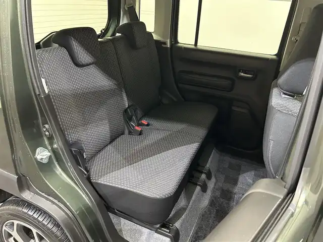 スズキ ハスラー HYBRID X 愛媛県 2021(令3)年 1.9万km クールカーキPM ・純正ナビ/(フルセグ/CD/DVD/BT)/・スズキセーフティサポート/・全周囲カメラ/・D/N席シートヒーター/・ビルトインETC/・純正15インチアルミホイール/・純正フロアマット/・フォグランプ/・ステアリングリモコン/・ドアバイザー/・取扱説明書/・保証書