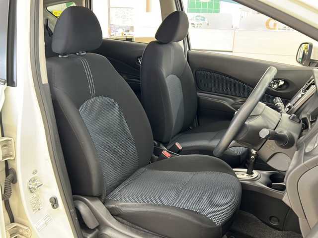 日産 ノート X FOUR エマージェンシーB 道央・札幌 2014(平26)年 12.9万km ブリリアントホワイトパール ・ワンオーナー/・4WD/・純正ナビ/フルセグTV/CD/SD/・バックカメラ/・純正エンジンスターター/・ドライブレコーダー/・エマージェンシーブレーキ/・車線逸脱警報/・横滑り防止/・フロントフォグ/・プッシュスタート/・インテリジェントキー/・ドアバイザー/・電格ミラー/・冬タイヤ14インチホイル積込