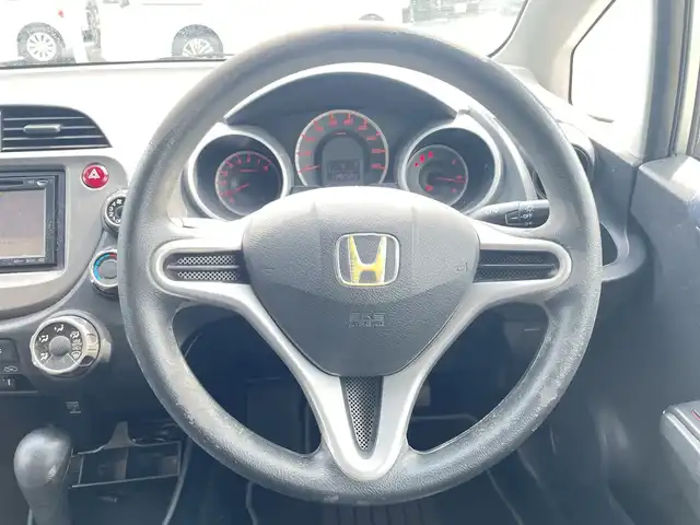 ホンダ フィット G 和歌山県 2009(平21)年 13.9万km アラバスターシルバーメタリック Carrozzeria7インチナビ（AVIC-MRZ66）/ワンセグTV/Bluetooth/CD/DVD/バックカメラ/ETC/電動格納ミラー/パワーウィンドウ/ABS