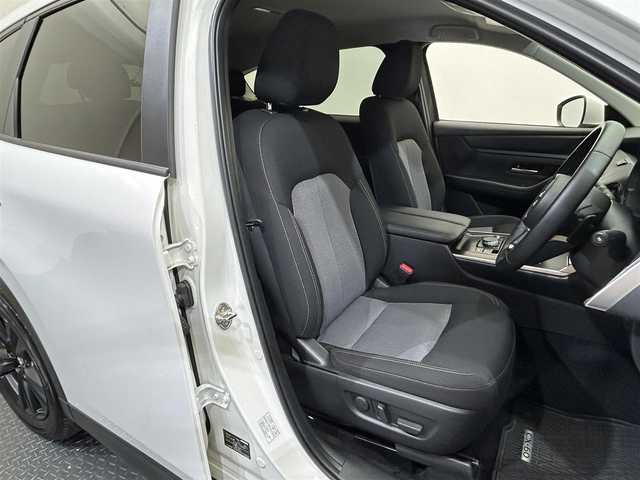 マツダ ＣＸ－６０ XD Sパッケージ 愛媛県 2023(令5)年 3.1万km ロジウムホワイトプレミアムメタリック セーフティクルーズパッケージ/シースルービューパッケージ/純正ナビ/フルセグTV/Bluetooth/AM/FM/AppleCarPlay/AndroidAuto/全方位カメラ/レーダークルーズコントロール/レーンキープアシスト/パドルシフト/前後ドライブレコーダー/ETC/前席シートヒーター/ステアリングヒーター/D席パワーシート/純正ゴムマット/スペアキーX1/保証書/取扱説明書