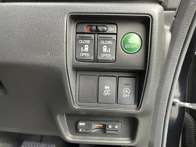 ホンダ オデッセイ アブソルート EX 愛知県 2014(平26)年 14.3万km プレミアムヴィーナスブラックP (株)IDOMが運営する【じしゃロン名古屋鳴海店】の自社ローン専用車両になりますこちらは現金またはオートローンご利用時の価格です。自社ローンご希望の方は別途その旨お申付け下さい/純正ナビ/後席モニター/パワーシート/ハーフレザーシート/両側パワースライドドア/衝突軽減ブレーキ