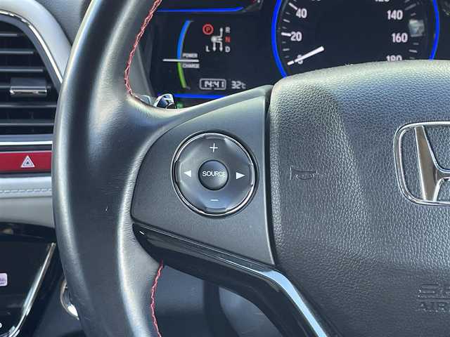 ホンダ ヴェゼル ハイブリッド Z スタイルED 宮崎県 2015(平27)年 7万km プレミアムクリスタルレッドM 純正ナビ/メモリナビ/Bluetooth接続/フルセグテレビ/バックカメラ/ETC/アイドリングストップ/純正17インチアルミ/シートヒーター/プッシュスタート