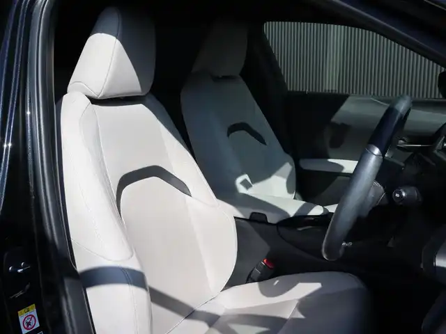 レクサス ＵＸ 250h バージョンL 長野県 2019(平31)年 5万km グラファイトブラックガラスフレーク ４WD/ヘッドアップディスプレイ/ステアリングヒーター/白革シート/ベンチレーション/シートヒーター/パワーシート/レーダークルーズコントロール/プリクラッシュセーフティ/レーンキープアシスト/ブラインドスポットモニター/純正ナビゲーション/フルセグTV/全方位カメラ/純正ドライブレコーダー/パワーバックドア/LEDヘッドライト/ETC/保証書・取説・スペアキーx2