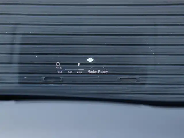 レクサス ＵＸ 250h バージョンL 長野県 2019(平31)年 5万km グラファイトブラックガラスフレーク ４WD/ヘッドアップディスプレイ/ステアリングヒーター/白革シート/ベンチレーション/シートヒーター/パワーシート/レーダークルーズコントロール/プリクラッシュセーフティ/レーンキープアシスト/ブラインドスポットモニター/純正ナビゲーション/フルセグTV/全方位カメラ/純正ドライブレコーダー/パワーバックドア/LEDヘッドライト/ETC/保証書・取説・スペアキーx2