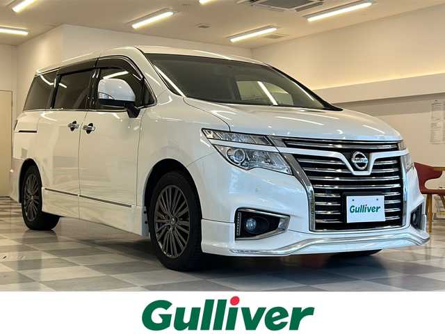 日産 エルグランド 岐阜県 2018(平30)年 9.2万km ブリリアントホワイトパール 純正ナビゲーション/フリップダウンモニター/両側パワースライドドア/バックモニター/フルセグテレビ/Bluetooth/Blu-ray再生/CD再生/ETC/ドライブレコーダー/プッシュスタート/スマートキー/純正フロアマット/純正アルミホイール/LEDヘッドライト/オートライト/コーナーセンサー