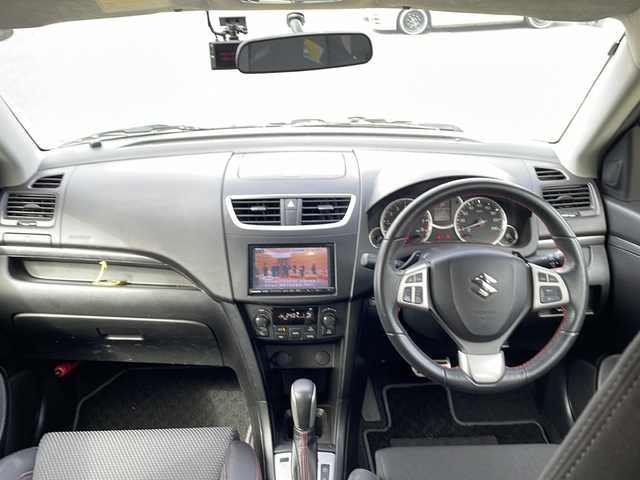 スズキ スイフト スポーツ 山口県 2015(平27)年 7.1万km チャンピオンイエロー 禁煙車/社外マフラー/社外１７インチアルミホイール/社外テールレンズ/社外カーボンリアスポイラー/運転席ＲＥＣＡＲＯシート/社外ナビ/Ｂｌｕｅｔｏｏｔｈ/フルセグＴＶ/バックカメラ/前後ドライブレコーダー/キセノンライト/オートライト/フォグライト/スマートキー＆プッシュスタート/クルーズコントロール/パドルシフト/保証書・取説