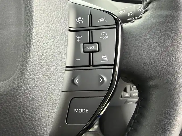 トヨタ プリウス Z 愛知県 2023(令5)年 1.6万km ダークブルー 純正12．3型ディスプレイオーディオ/（BT/TV/CD/AM/FM/miracast）/全方位カメラ/トヨタセーフティセンス/・プリクラッシュセーフティ/・レーダークルーズコントロール/・オートハイビーム/・レーントレーシングアシスト/BSM/メモリ付パワーシート/レザーシート/シートヒーター/エアシート/ハンドルヒーター/パワーバックドア/ビルトイン2.0ETC/デジタルインナーミラー/AC100V/オートホールド/LEDライト