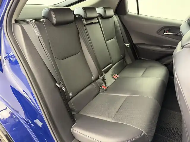 トヨタ プリウス Z 愛知県 2023(令5)年 1.6万km ダークブルー 純正12．3型ディスプレイオーディオ/（BT/TV/CD/AM/FM/miracast）/全方位カメラ/トヨタセーフティセンス/・プリクラッシュセーフティ/・レーダークルーズコントロール/・オートハイビーム/・レーントレーシングアシスト/BSM/メモリ付パワーシート/レザーシート/シートヒーター/エアシート/ハンドルヒーター/パワーバックドア/ビルトイン2.0ETC/デジタルインナーミラー/AC100V/オートホールド/LEDライト