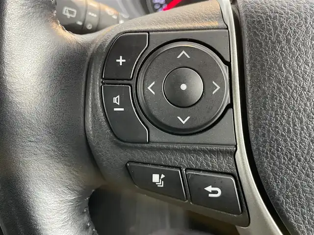 トヨタ ヴォクシー ZS 煌 千葉県 2018(平30)年 4.1万km ホワイトパールクリスタルシャイン 純正10インチメモリナビ /バックカメラ /Bluetooth接続あり /フルセグTV /CD再生あり /ビルドインETC /両側パワースライドドア /衝突被害軽減ブレーキ /クルーズコントロール /オートライト/純正アルミホイール/社外フロアマット