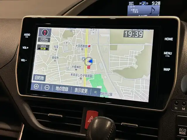 トヨタ ヴォクシー ZS 煌 埼玉県 2018(平30)年 4.1万km ホワイトパールクリスタルシャイン トヨタセーフティセンス/純正10インチナビ /　　CD/DVD/BT/フルセグTV/バックカメラ/両側パワースライドドア/クルーズコントロール/LEDオートライト/純正16インチAW/ステアリングスイッチ/アイドリングストップ/プッシュスタート/ETC/禁煙車