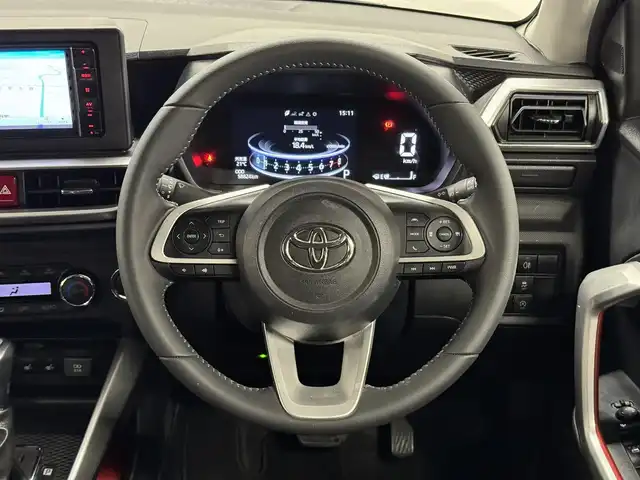 トヨタ ライズ Z 三重県 2020(令2)年 5.9万km ブラックマイカメタリック ガソリン・ターボ/FF/MTモード付フロアCVT/カロッツェリア『楽ナビ』（7インチ） AVIC-RW711/（CD/DVD/MSV/SD/FM/AM/TV/Bluetooth/iPod/USB/HDMI/AUX）/バックカメラ/モデリスタエアロ（F/S/R下）/ドライブレコーダー 前方/ビルトイン ETC/スマートアシスト/・衝突警報機能（対車両・対歩行者）/・衝突回避支援ブレーキ機能（対車両・対歩行者）/・車線逸脱警報機能/・車線逸脱抑制制御機能/・全車速追従機能付ACC（アダプティブクルーズコントロール）/・LKC（レーンキープコントロール）/・コーナーセンサー（前後2個）/・標識認識機能（進入禁止）/装備/・シートヒーター（D/N）/・オートライト/・LED ヘッドランプ＆フロントフォグランプ、サイドビューランプ/・リヤフォグライト/・オートエアコン/・ステアリングスイッチ/・プッシュスタート/・電動格納ドアミラー/・パワーウインドウ/・パワーステアリング/・純正17inAW/・保/取/ナビ取