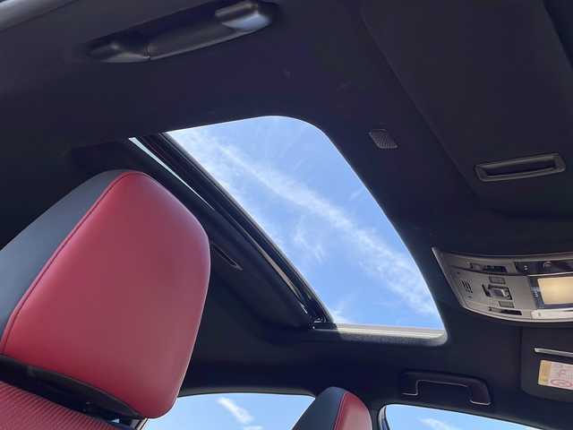 レクサス ＮＸ 300 Fスポーツ 富山県 2019(令1)年 7.5万km ホワイトノーヴァガラスフレーク 4WD/サンルーフ/三眼LEDヘッドライト/衝突被害軽減ブレーキ/レーダークルーズコントロール/レーンキープアシスト/クリアランスソナー/パノラミックビューモニター/ブラインドスポットモニター/パワーバックドア/シートベンチレーション/ステアリングヒーター/センターデフロック/純正ナビ/フルセグ/Miracast/Bluetooth/ETC2.0/ドライブレコーダー/純正エンジンスターター/スペアキー