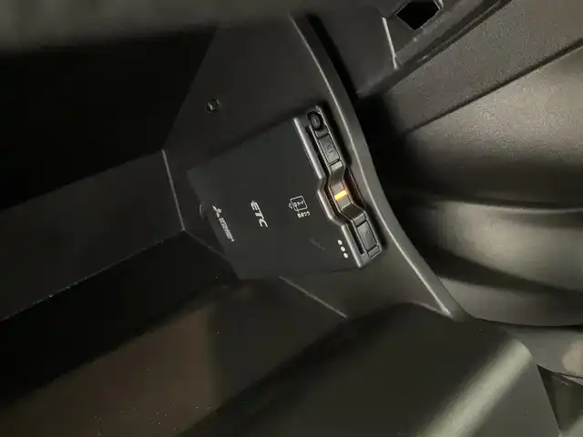 フィアット ５００Ｘ クロス 熊本県 2022(令4)年 1.3万km BIANCO GHIACCIO ・スマートキー/・プッシュスタート/・レーンアシスト/・パークアシスト/・クルーズコントロール(追従式)/・ハーフレザーシート/・前席パワーシート/・前席シートヒーター /・社外メモリナビ/　【DVD・Bluetooth・SD・USB・HDMI・MSV】/・フルセグTV/・バックカメラ/・フォグランプ/・純正マット
