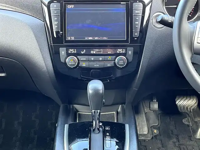 日産 エクストレイル 20X エマージェンシーブレーキ 群馬県 2016(平28)年 7.2万km ダイヤモンドブラック 4WD/ワンオーナー/純正9型ナビ(MM516D-L)/CD・DVD・BT・フルセグ/バックカメラ/ビルトインETC/前席シートヒーター/横滑り防止装置/レーンキープアシスト/衝突軽減ブレーキ/アイドリングストップ/LEDヘッドランプ/純正アルミホイール/純正フロアマット/取説・保証書/スマートキー×2