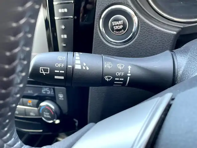 日産 エクストレイル 20X エマージェンシーブレーキ 群馬県 2016(平28)年 7.2万km ダイヤモンドブラック 4WD/ワンオーナー/純正9型ナビ(MM516D-L)/CD・DVD・BT・フルセグ/バックカメラ/ビルトインETC/前席シートヒーター/横滑り防止装置/レーンキープアシスト/衝突軽減ブレーキ/アイドリングストップ/LEDヘッドランプ/純正アルミホイール/純正フロアマット/取説・保証書/スマートキー×2