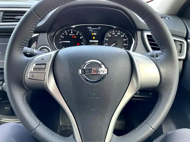 日産 エクストレイル 20X エマージェンシーブレーキ 群馬県 2016(平28)年 7.2万km ダイヤモンドブラック 4WD/ワンオーナー/純正9型ナビ(MM516D-L)/CD・DVD・BT・フルセグ/バックカメラ/ビルトインETC/前席シートヒーター/横滑り防止装置/レーンキープアシスト/衝突軽減ブレーキ/アイドリングストップ/LEDヘッドランプ/純正アルミホイール/純正フロアマット/取説・保証書/スマートキー×2