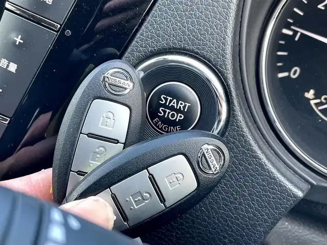 日産 エクストレイル 20X エマージェンシーブレーキ 群馬県 2016(平28)年 7.2万km ダイヤモンドブラック 4WD/ワンオーナー/純正9型ナビ(MM516D-L)/CD・DVD・BT・フルセグ/バックカメラ/ビルトインETC/前席シートヒーター/横滑り防止装置/レーンキープアシスト/衝突軽減ブレーキ/アイドリングストップ/LEDヘッドランプ/純正アルミホイール/純正フロアマット/取説・保証書/スマートキー×2