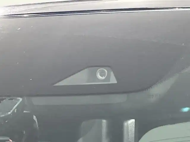 日産 リーフ X Vセレクション 愛知県 2023(令5)年 2万km ステルスグレー/スーパーブラック 純正メモリナビ/・AM/FM/Bluetooth/・フルセグテレビ/プロパイロット/・インテリジェントクルーズコントロール/・後側方衝突防止支援システム/・車線逸脱防止システム/衝突軽減システム/後退時車両検知警報/全方位カメラ/ふらつき警報/即充電スイッチ/充電ポートリッドオープナーススイッチ/ビルトインETC2.0/ドライブレコーダー/ステアリングヒーター/シートヒーター（D席+N席）/LEDヘッドライト/純正17インチアルミホイル/オートエアコン/オートライト/プッシュスタートボタン/スマートキー/電格ミラー/純正フロアマット/保証書/取扱説明書