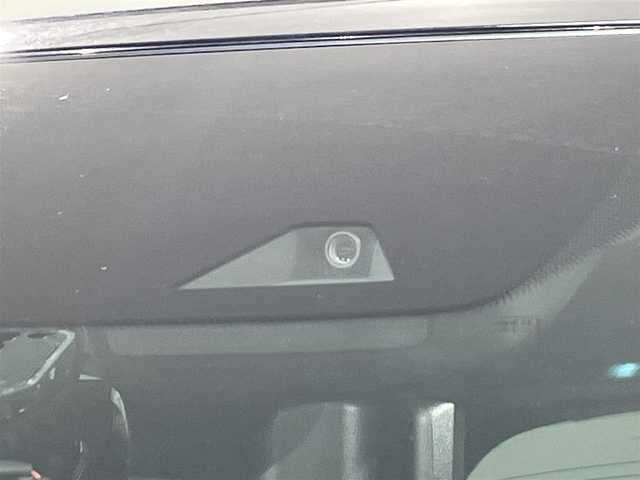 日産 リーフ X Vセレクション 福岡県 2023(令5)年 2万km ステルスグレー/スーパーブラック 純正メモリナビ/・AM/FM/Bluetooth/・フルセグテレビ/プロパイロット/・インテリジェントクルーズコントロール/・後側方衝突防止支援システム/・車線逸脱防止システム/衝突軽減システム/後退時車両検知警報/全方位カメラ/ふらつき警報/即充電スイッチ/充電ポートリッドオープナーススイッチ/ビルトインETC2.0/ドライブレコーダー/ステアリングヒーター/シートヒーター（D席+N席）/LEDヘッドライト/純正17インチアルミホイル/オートエアコン/オートライト/プッシュスタートボタン/スマートキー/電格ミラー/純正フロアマット/保証書/取扱説明書