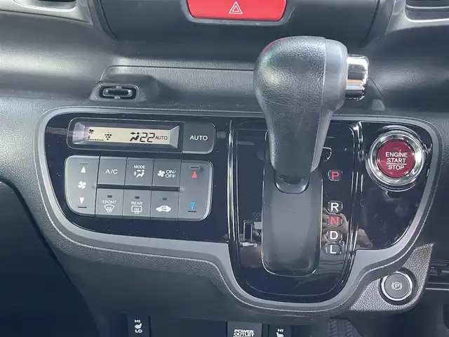 ホンダ Ｎ ＢＯＸ スラッシュ X 島根県 2015(平27)年 8.2万km スマートブラック CTBA/純正ナビ/CD/DVD/DTV/Bluetooth/バックカメラ/シートヒーター /クルーズコントロール/ステアリングスイッチ/ステアリングヒーター/サウンドマッピングシステム/ストリートロッドスタイルパッケージ/カラードディッシュホイール（黒14SPホイール）/スマートキー/スペアキー /プッシュスタート /HIDオートライト/純正フロアマット/ドアバイザー/ETC