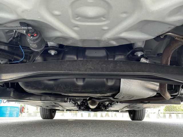 トヨタ ヤリス ハイブリッド Z 山口県 2024(令6)年 2.7万km プラチナホワイトパールマイカ 純正8インチメモリナビ/・Bluetooth接続/・USB入力端子/・AM/FMラジオ/・Miracast/・交通情報/バックカメラ/ETC/シートヒーター/ステアリングヒーター/スマートキー×２/プッシュスタート/Toyota Safty Sense/・プリクラッシュセーフティ/・レーントレーシングアシスト/・レーダークルーズコントロール(全車速追従機能)/・オートマチックハイビーム/・ロードサインアシスト/先行車発進告知機能/セカンダリーコリジョンブレーキ/車両接近通報装置/ドライブスタートコントロール