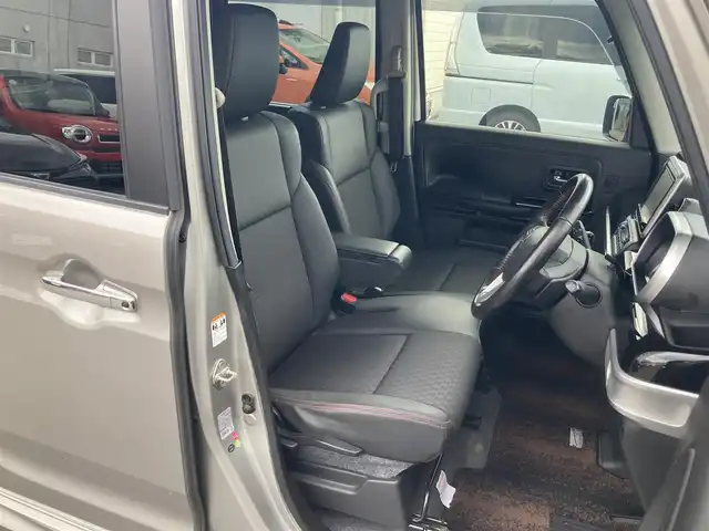 スズキ スペーシア カスタム HYBRID XS ターボ 静岡県 2018(平30)年 5.1万km スチールシルバーM スズキセーフティサポート/純正8インチナビ(CN-RZ843)/　AM FM CD DVD Bluetooth USB SD/ETC/LEDオートヘッドランプ/レーダークルーズコントロール/ハーフレザーシート/シートヒーター(運転席)/両側パワースライドドア/リアクリアランスソナー/純正15インチアルミホイール/スマートキー＆プッシュスタート/パドルシフト/リアサンシェード/フルセグTV/バックモニター