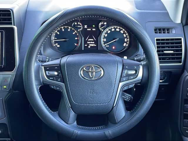 トヨタ ランドクルーザー プラド TX Lパッケージ 茨城県 2020(令2)年 7.1万km ホワイトパールクリスタルシャイン TRDエアロ フロント サイド リアアンダー/Toyota Safety Sense/Grgoセキュリティシステム/純正9インチSDナビ/Bluetooth フルセグTV CD DVD/バックカメラ/プリクラッシュセーフティ/レーンディパーチャーアラート/オートマチックハイビーム/レーダークルーズコントロール/４WD/本革シート/シートベンチレーション/LEDオートヘッドライト/フロントフォグランプ/ビルトインETC2.0